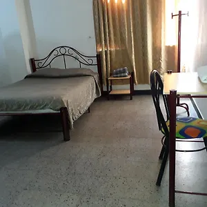 2* Hotel Manzanares